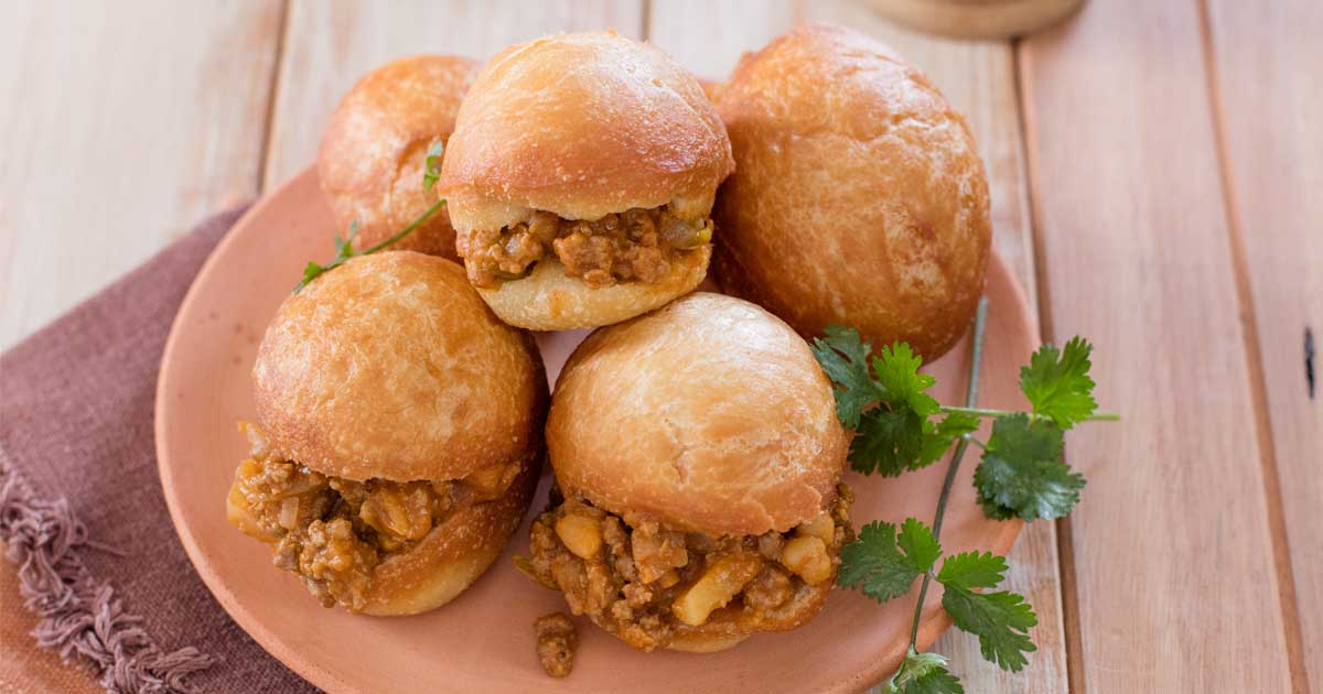 Curried Mince Vetkoek | Rhodes Food Group